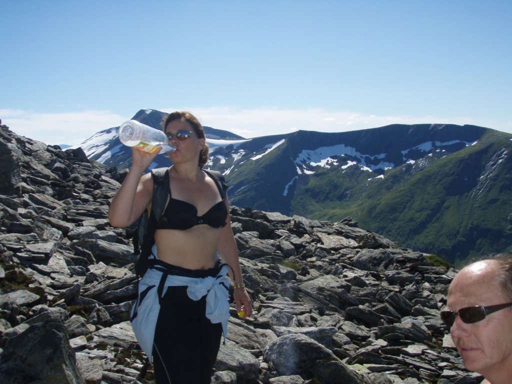 _154212_volda_hyttebygging_fjellturer.jpg